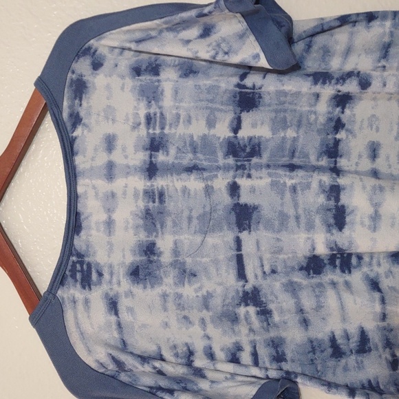 SLIGHTLY USED LUCK BRAND TYE DYE BLUE SHIRT SIZE XL - Picture 9 of 12
